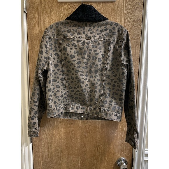 Rock and Republic Denim Jacket Size Small Leopard Print Faux Fur Collar Cheetah - Picture 10 of 14